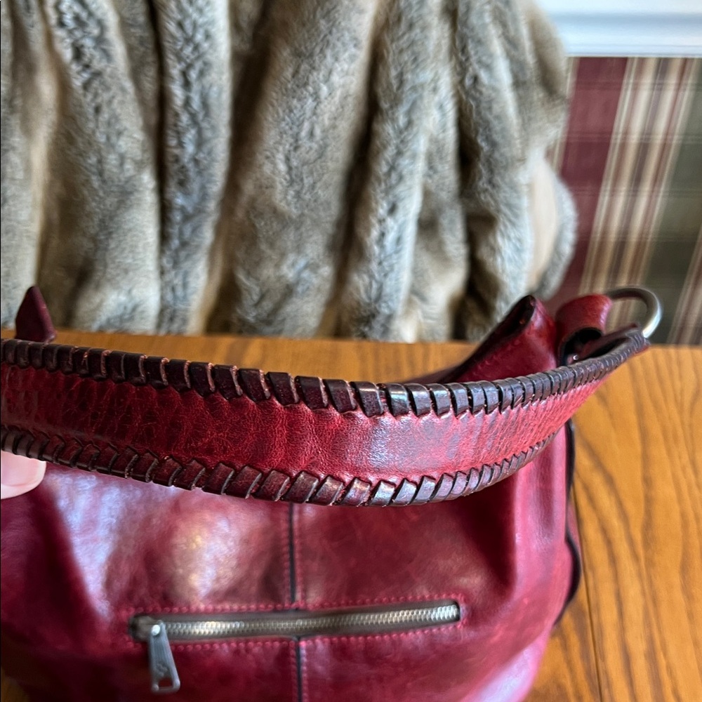 Patricia Nash Deep Red Distressed Leather Hobo Conceal Carry Bag and Wallet - Picture 10 of 16